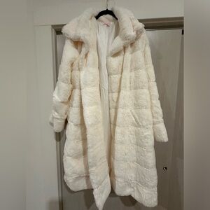 Brand New Never Worn W/O Tags Pink Lily Faux Fur Coat